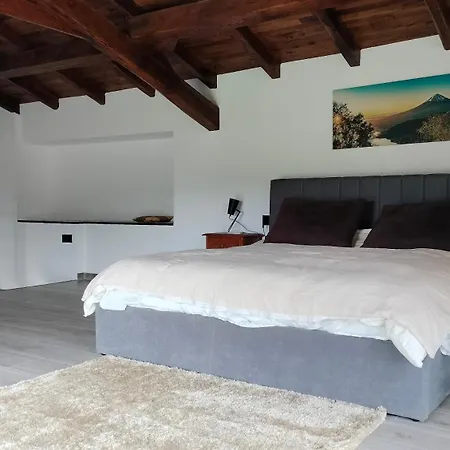 Val De بيت للعطل